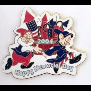 Happy and Dopey Memorial Day 2004 Disney Pin 30627